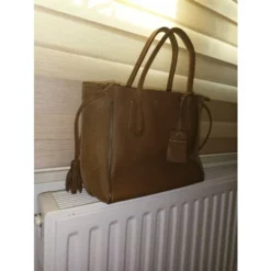 Longchamp Boutique -Longchamp Boutique 13029214 2